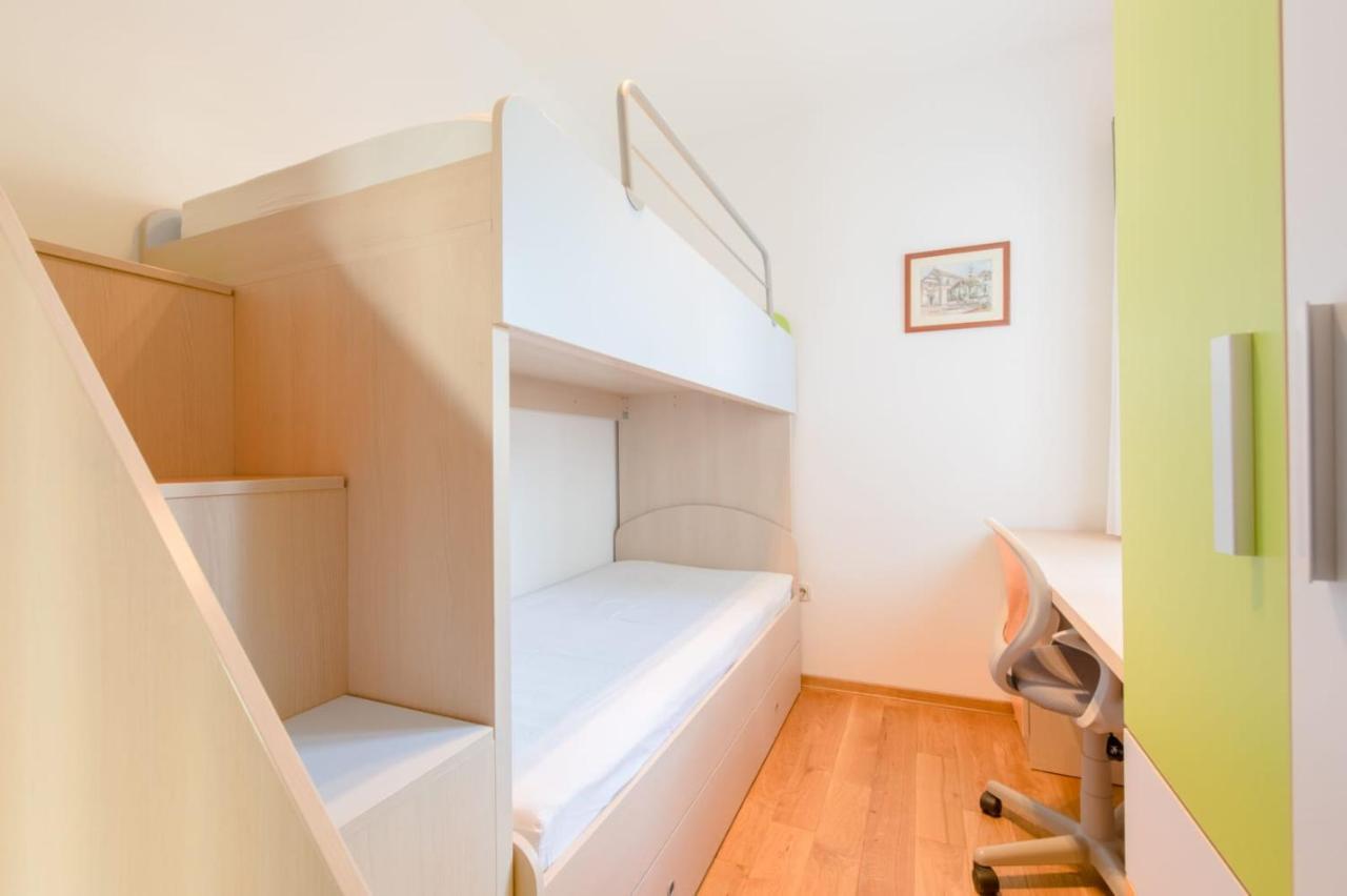 Apartmani Krilo Podstrana Eksteriør bilde
